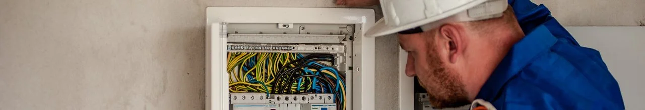 dezentrale-lueftungsanlage-nachruesten-elektrik